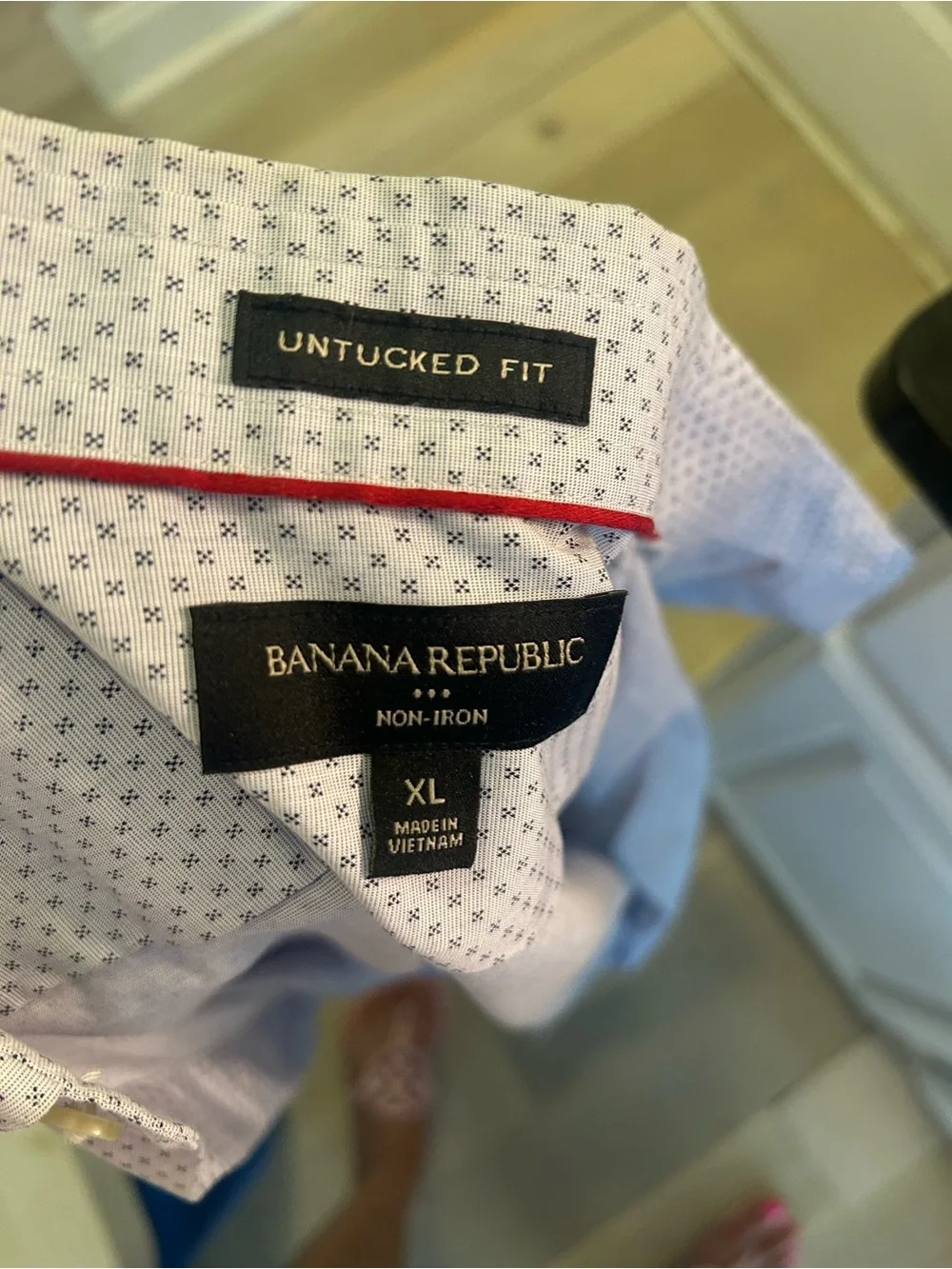 NWOT BANANA REPUBLIC button down shirt.